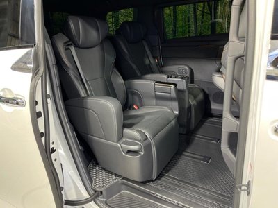 صورة 9 لـ 2024 Toyota ALPHARD