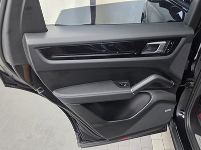 2021 Porsche CAYENNE 缩略图 15