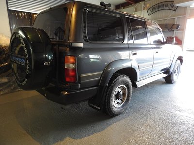 TOYOTA LAND CRUISER 80 - 9