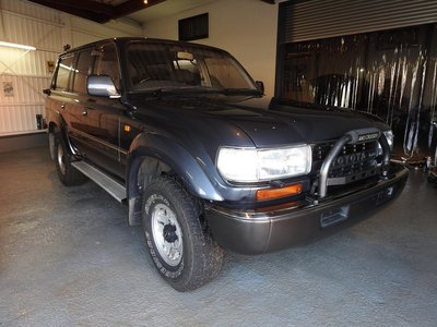 TOYOTA LAND CRUISER 80 - 1