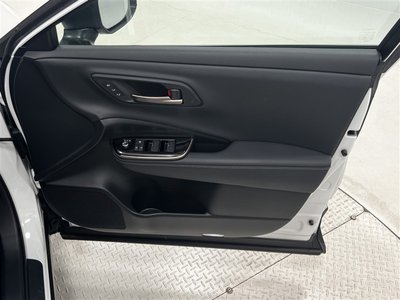 صورة مصغرة 31 لـ 2024 Toyota CROWN SPORT