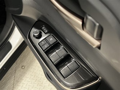 صورة مصغرة 32 لـ 2024 Toyota CROWN SPORT