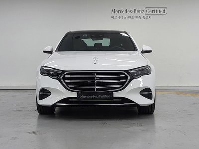 MERCEDES-BENZ E-CLASS - 2