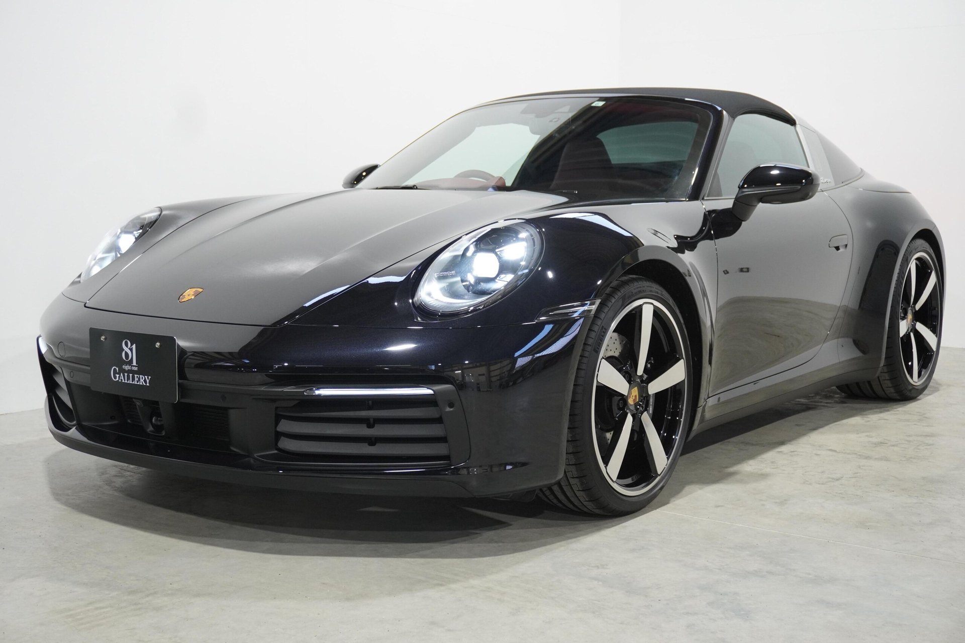 PORSCHE 911 - View 1