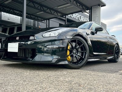 NISSAN GT-R - 10