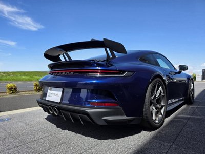 PORSCHE 911 - 4