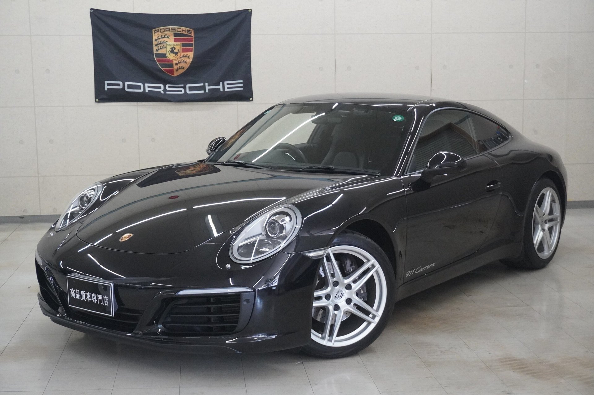 PORSCHE 911 - View 1