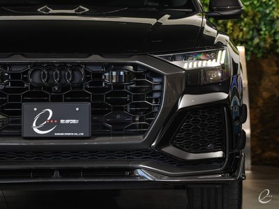 صورة 34 لـ 2021 AUDI RS Q8