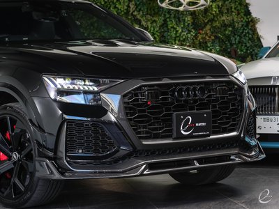 صورة 15 لـ 2021 AUDI RS Q8