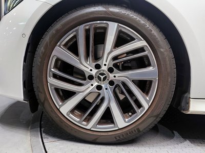 MERCEDES-BENZ E-CLASS - 6