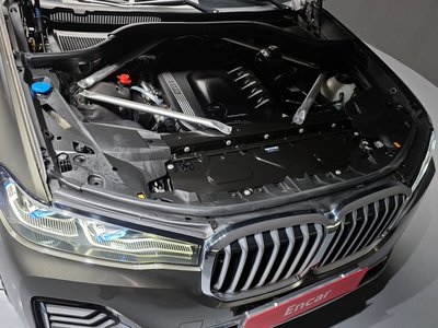 BMW X7 - 7