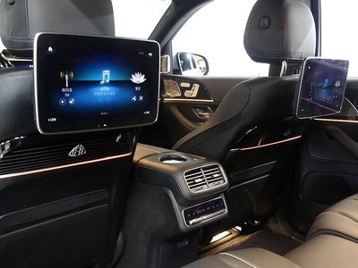 MERCEDES-BENZ GLS - 10