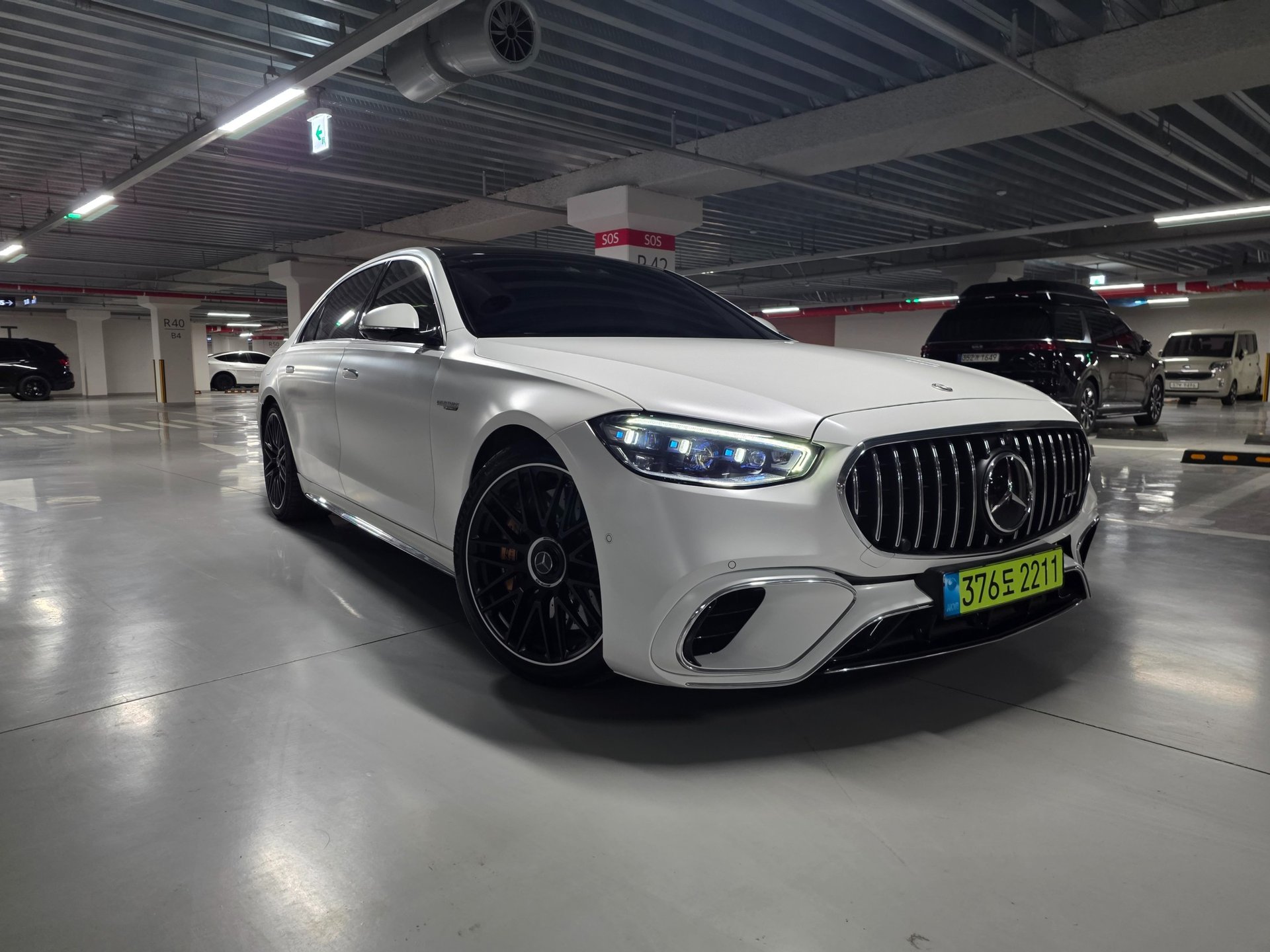 MERCEDES-BENZ S-CLASS - View 1