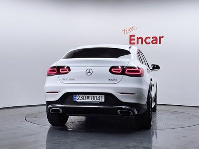 MERCEDES-BENZ GLC - 4