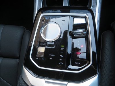 2025 BMW 7 SERIES thumbnail 28