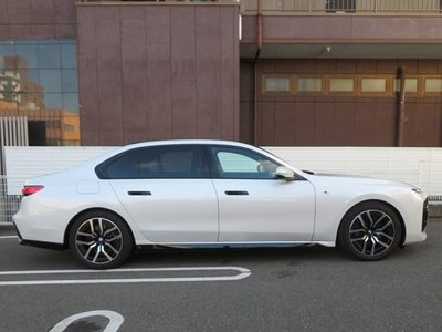 2025 BMW 7 SERIES thumbnail 43