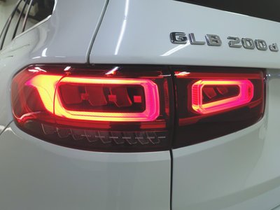 MERCEDES-BENZ GLB - 5