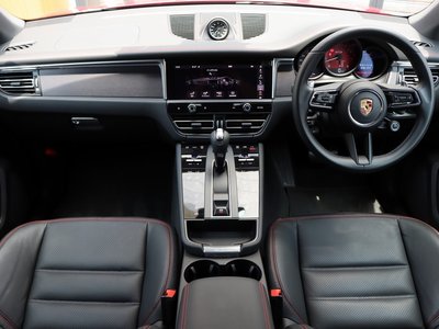2022 Porsche MACAN 照片 2