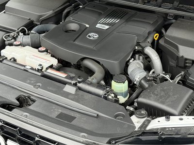 صورة 9 لـ 2023 Toyota LAND CRUISER 300