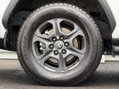 2023 Toyota LAND CRUISER 300 thumbnail 42