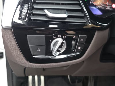 صورة مصغرة 27 لـ 2023 BMW 5 SERIES