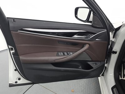 صورة مصغرة 14 لـ 2023 BMW 5 SERIES