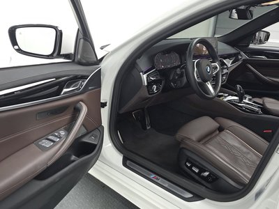صورة مصغرة 13 لـ 2023 BMW 5 SERIES
