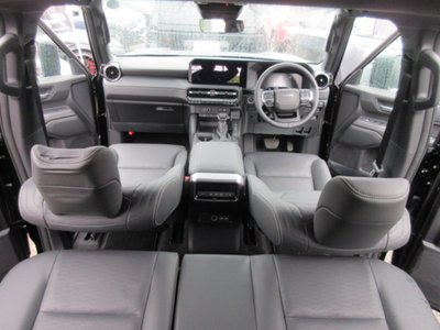 TOYOTA LAND CRUISER 250 - 7