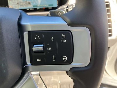 2025 LAND Rover DISCOVERY photo 6