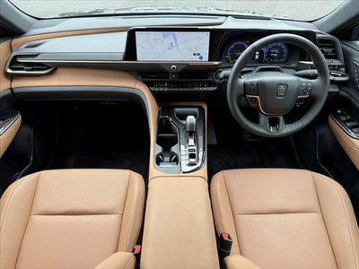 2024 Toyota CROWN SPORT — фото 3
