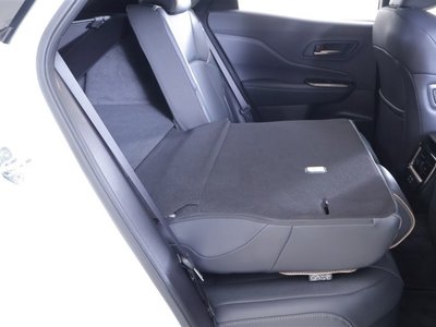 2025 Toyota CROWN SPORT — миниатюра 26