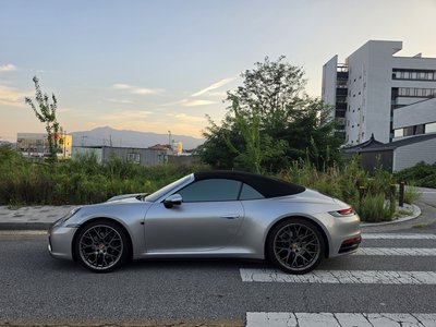 2020 Porsche 911 photo 2