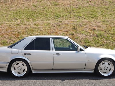 MERCEDES-BENZ E-CLASS AMG - 1