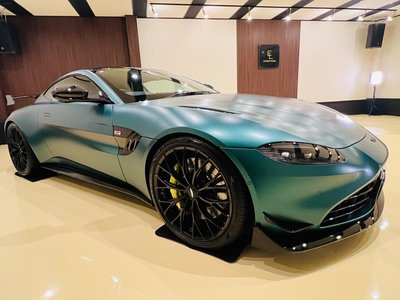 2025 Aston Martin VANTAGE — фото 12