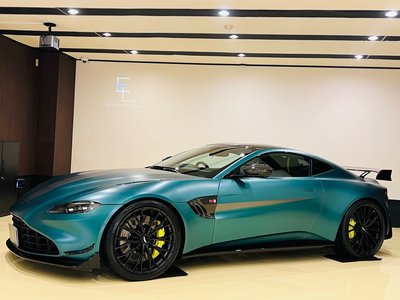 2025 Aston Martin VANTAGE — фото 5