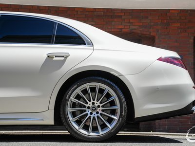 2022 Mercedes-BENZ S-CLASS photo 9