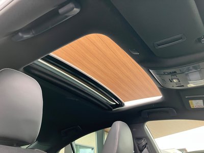 صورة 3 لـ 2023 Lexus IS