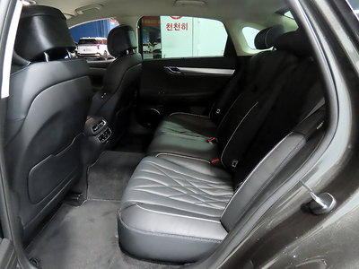 2022 Genesis G80 (RG3) 缩略图 18