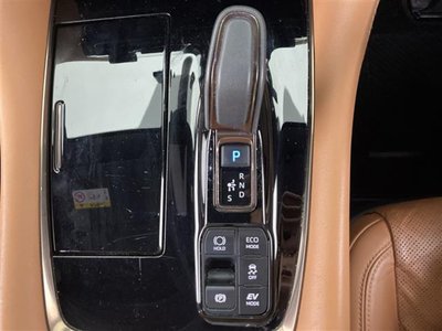 صورة مصغرة 32 لـ 2024 Toyota VELLFIRE
