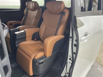 صورة مصغرة 11 لـ 2024 Toyota VELLFIRE