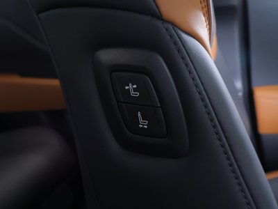 صورة مصغرة 41 لـ 2023 Toyota CROWN CROSSOVER