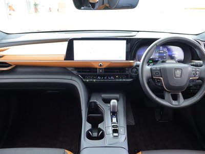 صورة 7 لـ 2023 Toyota CROWN CROSSOVER