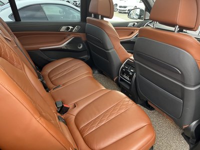 2021 BMW X7 缩略图 23