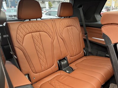 2021 BMW X7 缩略图 24