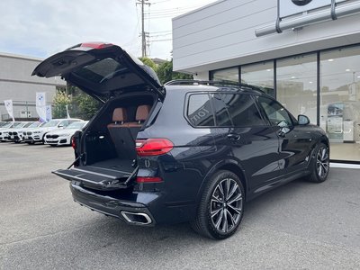 BMW X7 - 7