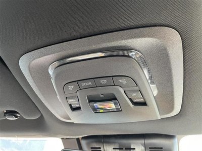 TOYOTA CROWN CROSSOVER - 6