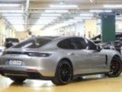 PORSCHE PANAMERA - 4