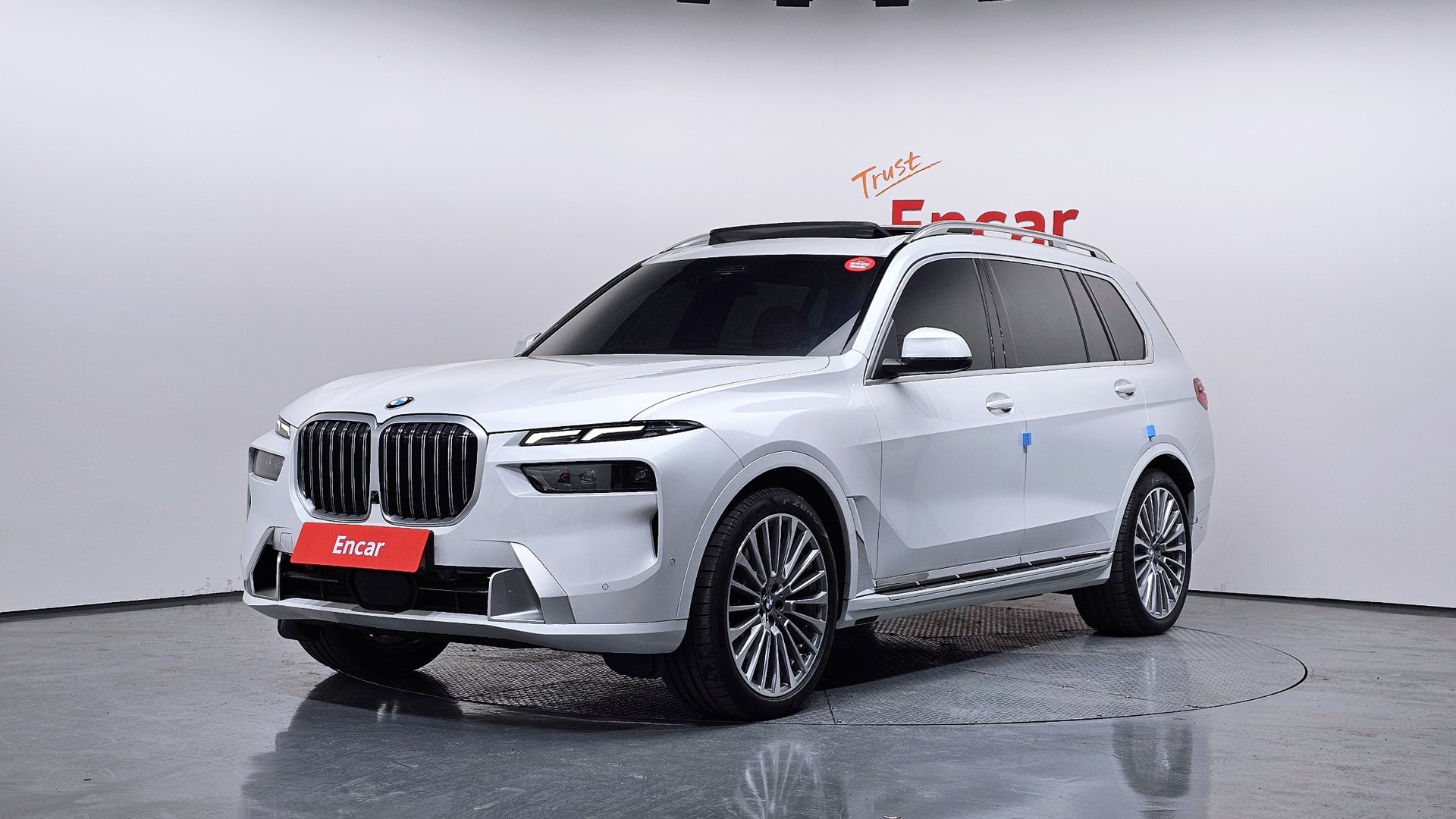 BMW X7 - View 1