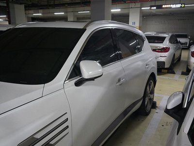 GENESIS GV80 - 5