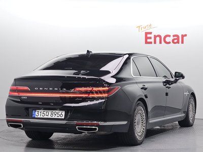 صورة 4 لـ 2020 Genesis G90